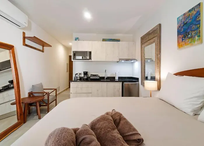 Marina Haven Rooftop Jacuzzis Prvt Dock Bbq & Pool Apartment *